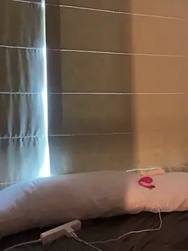 tw feibaby online show from February 2026 06:48:02 AM