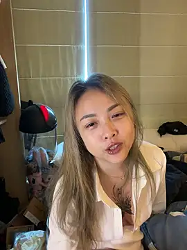 tw feibaby online show from April 2026 03:32:01 AM