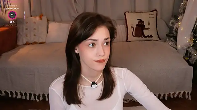 ttragedienne online show from January 2026 02:17:01 AM