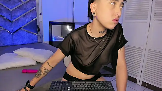 Snapshot of Eryx_Eriscor chatting on October 2025 01:54:02 PM Eryx Eriscor online show from October 2025 01:54:02 PM