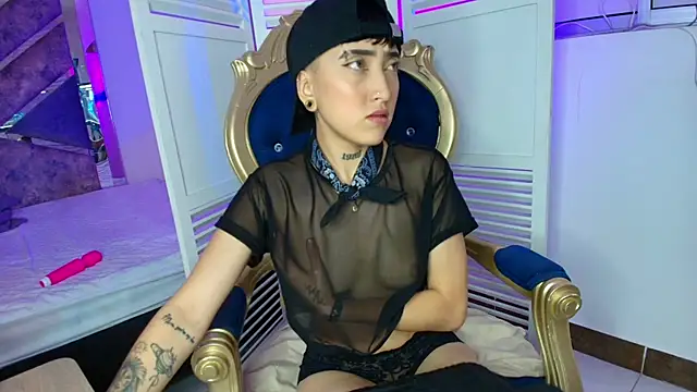 Snapshot of Eryx_Eriscor chatting on November 2025 02:06:01 PM Eryx Eriscor online show from November 2025 02:06:01 PM