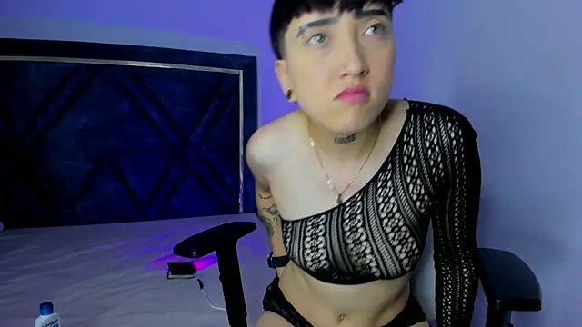 Snapshot of Eryx_Eriscor chatting on November 2025 02:32:01 PM Eryx Eriscor online show from November 2025 02:32:01 PM