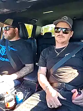 Snapshot of brokecountrylads chatting on October 2025 05:50:02 AM brokecountrylads online show from October 2025 05:50:02 AM