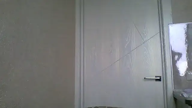 Avenique online show from October 2025 12:18:01 PM