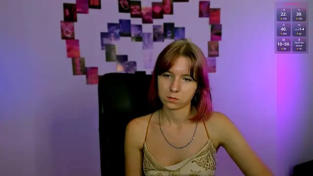 Snapshot of gloria_bubble chatting on June 2026 12:32:02 AM gloria bubble online show from June 2026 12:32:02 AM