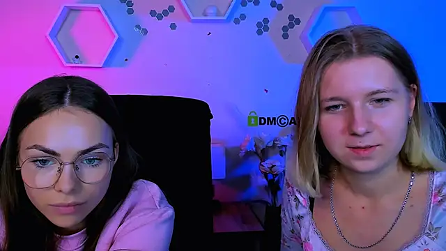 gloria bubble online show from November 2025 12:59:02 PM