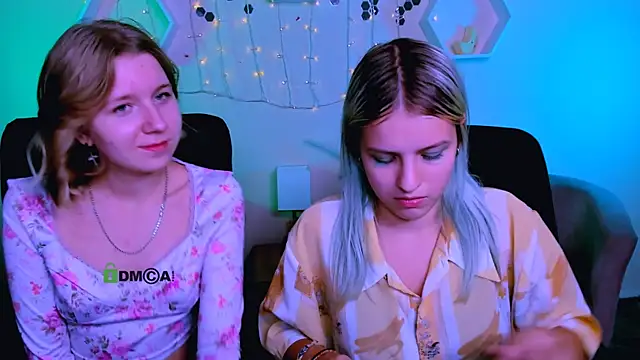 gloria bubble online show from November 2025 10:35:01 PM