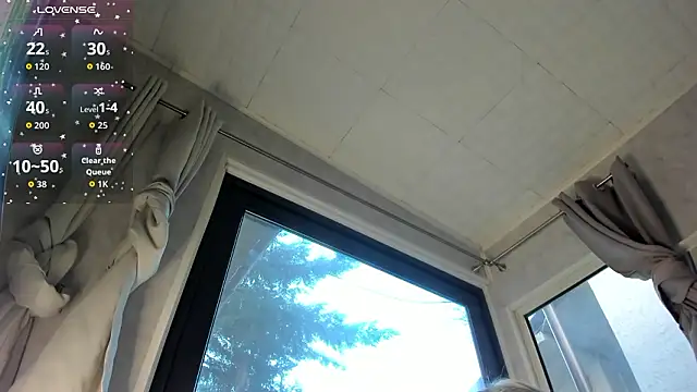 Ella Vee online show from March 2026 05:37:02 AM