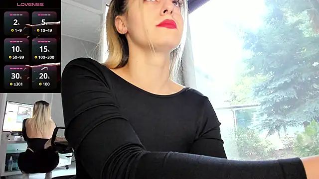 Ella Vee online show from September 2025 05:07:01 AM