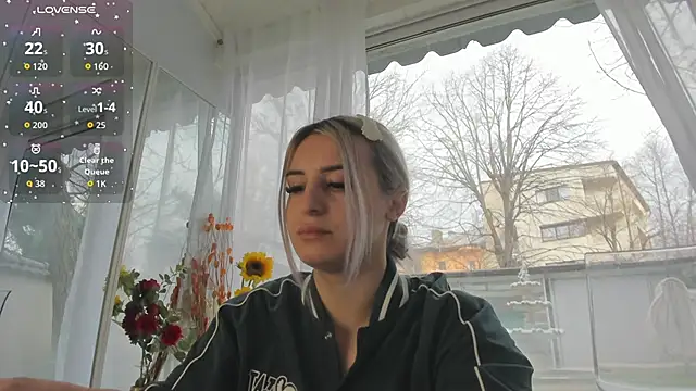 Ella Vee online show from March 2026 06:14:02 AM