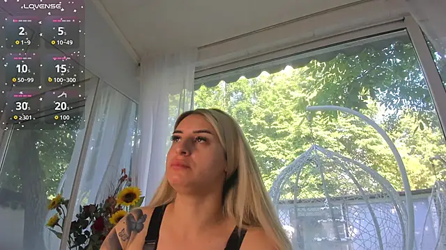 Ella Vee online show from June 2026 06:21:01 AM