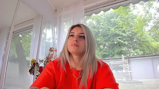 Snapshot of Ella_Vee chatting on May 2026 05:44:02 AM Ella Vee online show from May 2026 05:44:02 AM