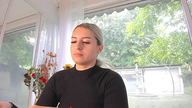 Snapshot of Ella_Vee chatting on May 2026 05:38:02 AM Ella Vee online show from May 2026 05:38:02 AM