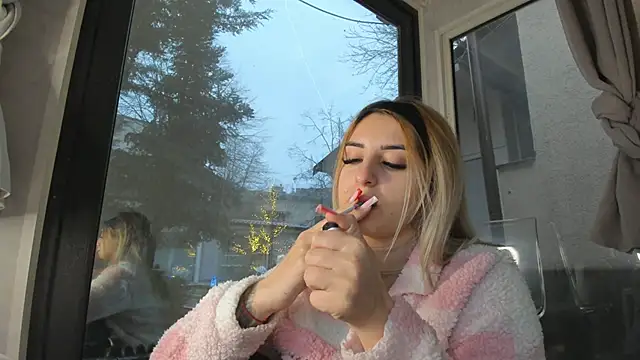 Ella Vee online show from January 2026 06:06:02 AM