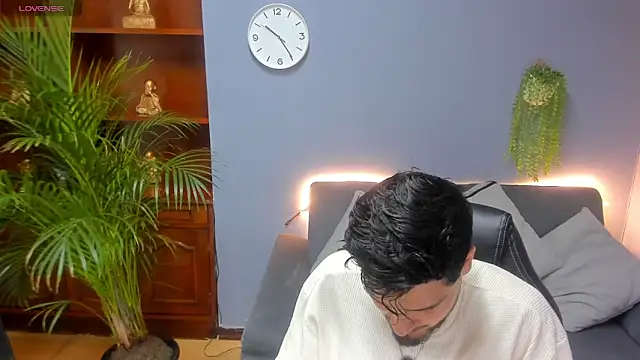 JaackDick  online show from October 2025 12:39:02 PM