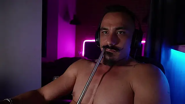 senior mustache online show from September 2025 07:13:02 PM