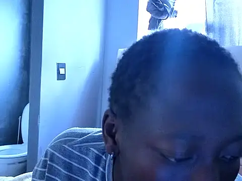 Snapshot of Melanin2002 chatting on April 2026 12:14:02 PM Melanin2002 online show from April 2026 12:14:02 PM