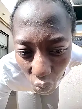 Snapshot of Melanin2002 chatting on May 2026 11:13:02 AM Melanin2002 online show from May 2026 11:13:02 AM