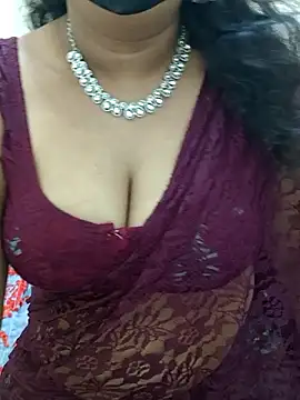 luci-queen online show from June 2026 09:10:01 AM