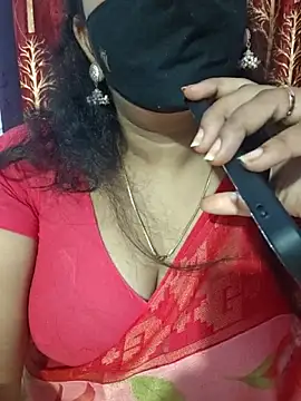 luci-queen online show from September 2025 06:03:02 PM