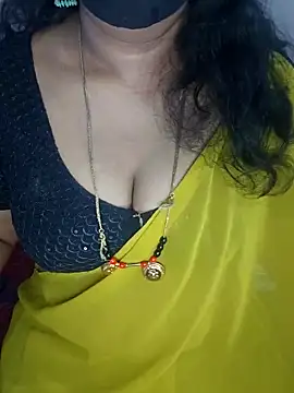 luci-queen online show from May 2026 06:08:01 PM