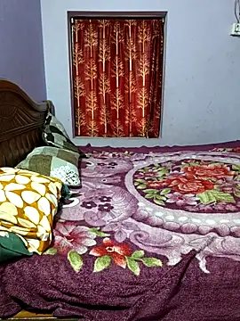 luci-queen online show from October 2025 06:04:01 AM