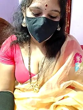 luci-queen online show from September 2025 04:29:01 AM