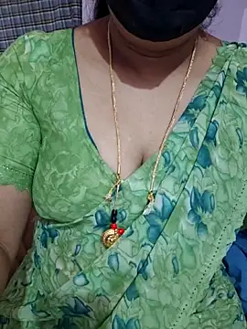 luci-queen online show from April 2026 07:26:02 AM