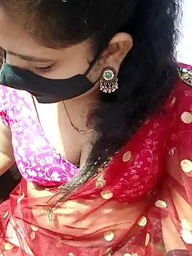 luci-queen online show from September 2025 05:46:02 AM