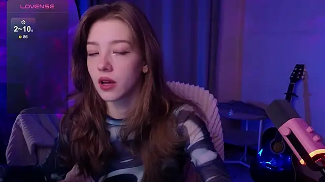 AstraMist online show from November 2025 01:36:02 PM