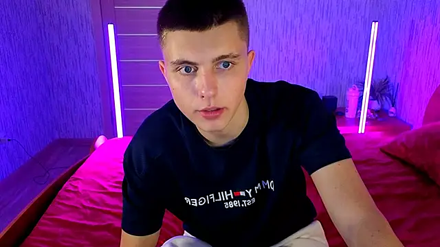 Denisx444 online show from October 2025 10:09:01 PM