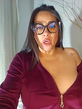 Nicoleefaith  online show from November 2025 07:46:01 PM