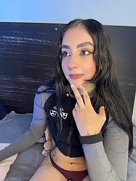 sharlot24 online show from April 2026 02:59:01 AM