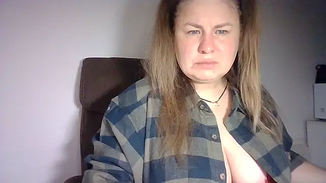 MartaXLove online show from September 2025 05:20:01 PM