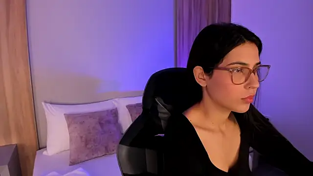 desireee  online show from November 2025 12:20:01 PM