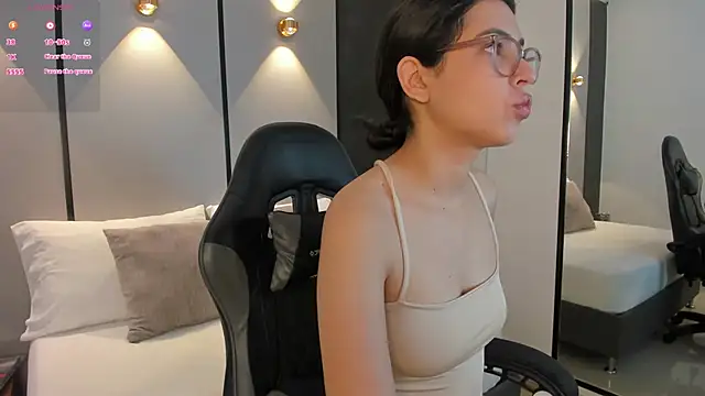 desireee  online show from February 2026 12:37:01 PM