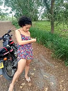 charlotte dante212 online show from January 2026 05:27:02 PM