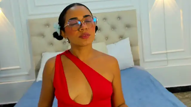 Snapshot of charlotte_dante212 chatting on September 2025 09:00:01 PM charlotte dante212 online show from September 2025 09:00:01 PM