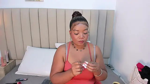 Snapshot of Afrodita_de_amor chatting on November 2025 11:32:01 AM Afrodita de amor online show from November 2025 11:32:01 AM