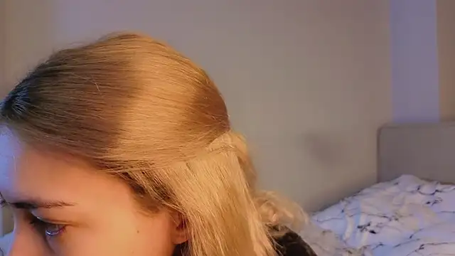 AngelicRice online show from November 2025 11:22:02 AM