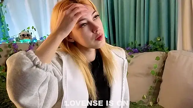 AngelicRice online show from February 2026 01:21:02 PM