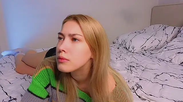 AngelicRice online show from November 2025 12:31:01 PM