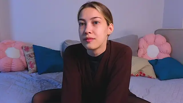 Snapshot of AngelicRice chatting on September 2025 11:28:02 AM AngelicRice online show from September 2025 11:28:02 AM