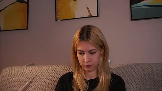 AngelicRice online show from April 2026 01:17:02 PM