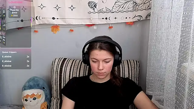 CutieAnny online show from November 2025 06:34:02 AM