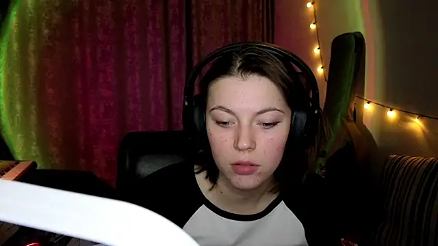 CutieAnny online show from March 2026 08:16:02 PM