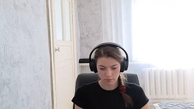 CutieAnny online show from September 2025 06:19:01 AM