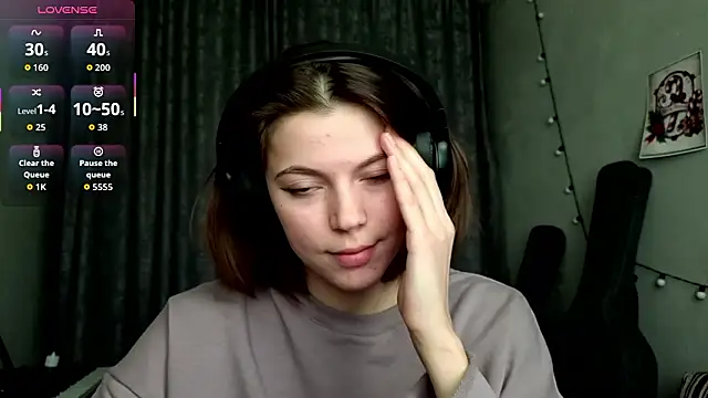 CutieAnny online show from February 2026 06:33:02 AM