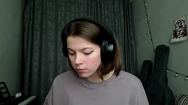 CutieAnny online show from February 2026 06:09:01 AM