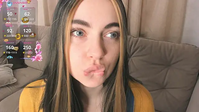 Snapshot of EvaBlimey chatting on November 2025 05:22:02 AM EvaBlimey online show from November 2025 05:22:02 AM